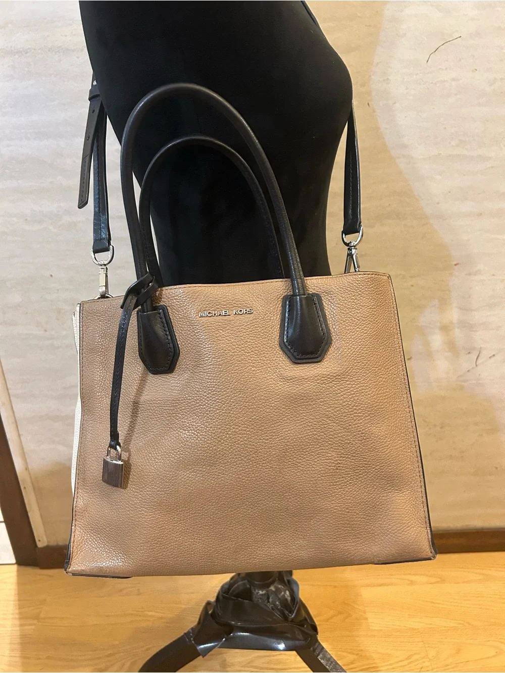 Michael Kors Mercer Large Convertible Leather Tote Bag